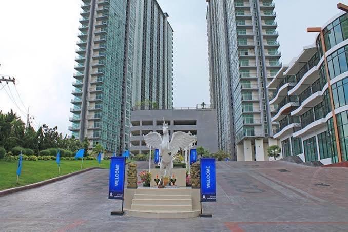 Sea Ville Grand Pattaya Jomtien Beach Buitenkant foto